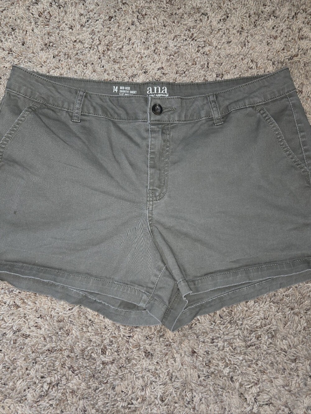A.n.a Mid Rise Shorts - Picture 2 of 5